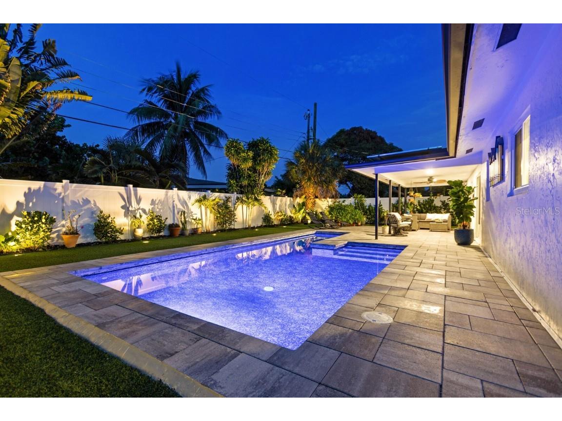 705 103rd Avenue N Naples FL 34108 J966747 image1