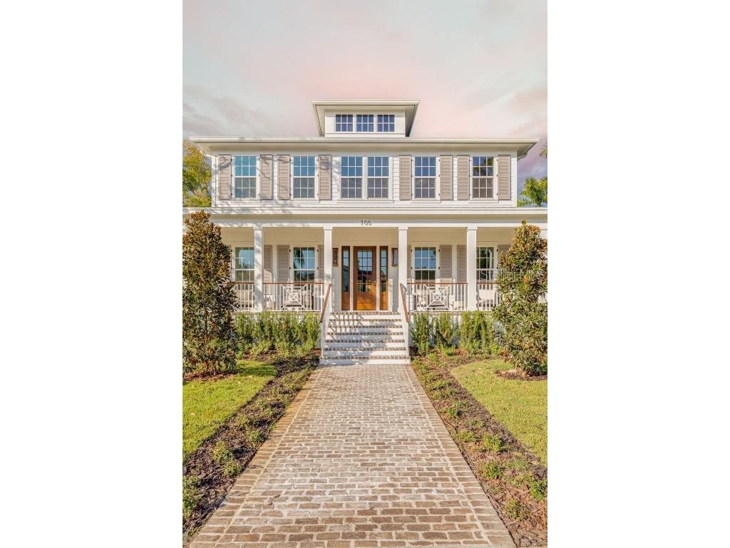 705 17th Avenue NE Saint Petersburg FL 33704 TB8421082 image1