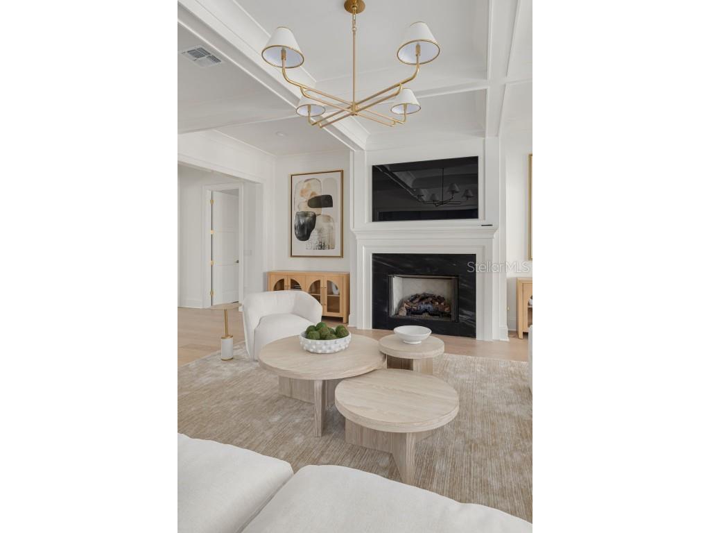 705 17th Avenue NE Saint Petersburg FL 33704 TB8421082 image13