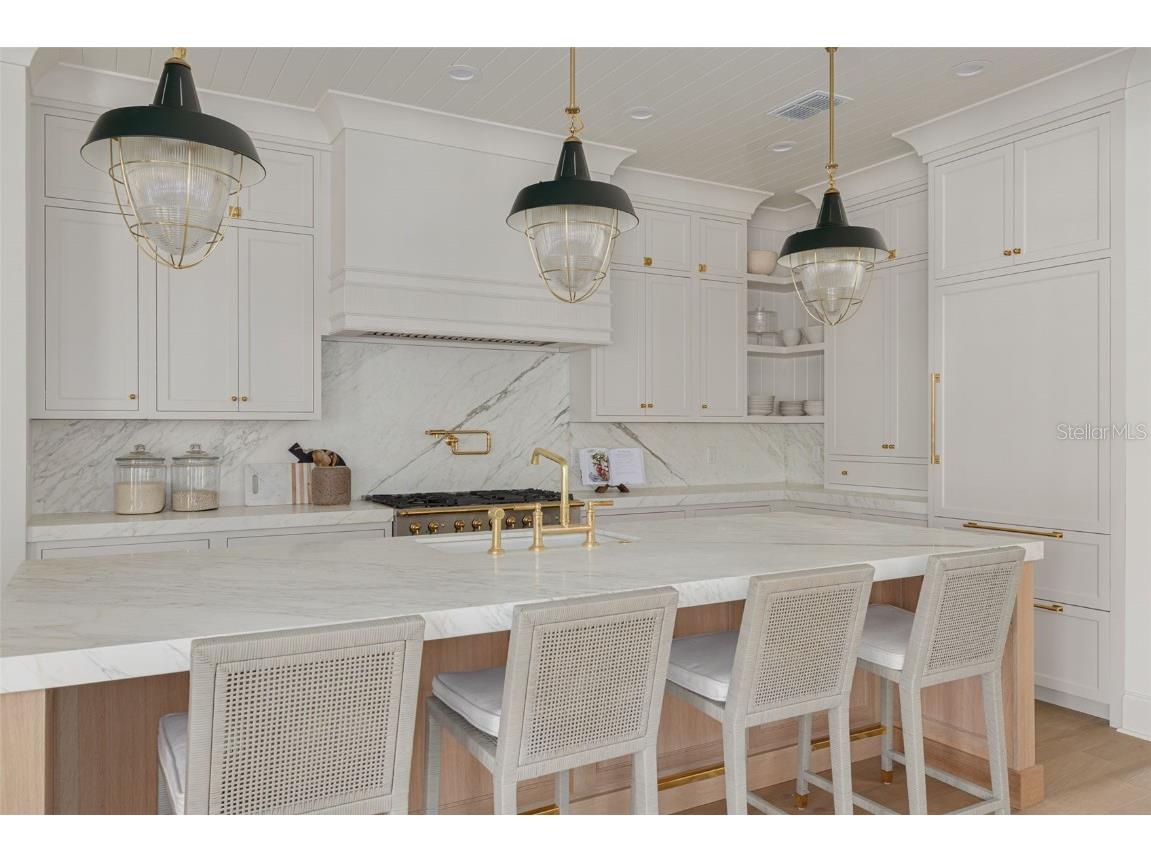 705 17th Avenue NE Saint Petersburg FL 33704 TB8421082 image14