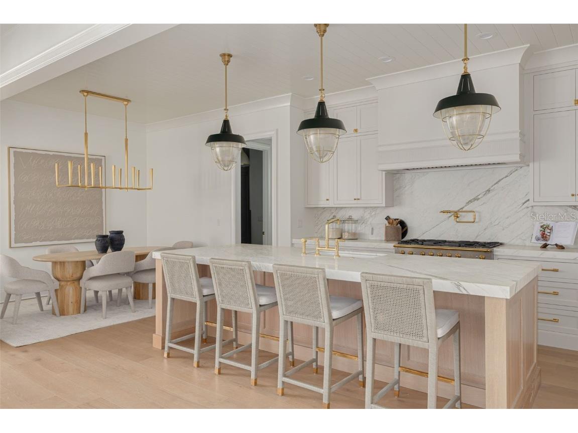 705 17th Avenue NE Saint Petersburg FL 33704 TB8421082 image15