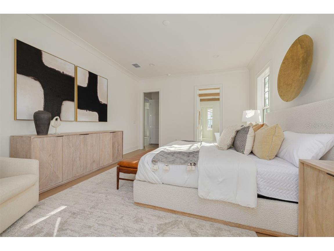 705 17th Avenue NE Saint Petersburg FL 33704 TB8421082 image27