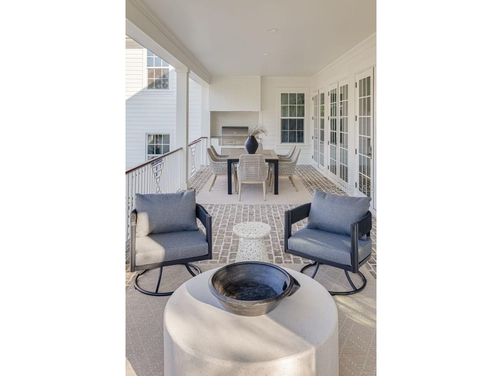 705 17th Avenue NE Saint Petersburg FL 33704 TB8421082 image55