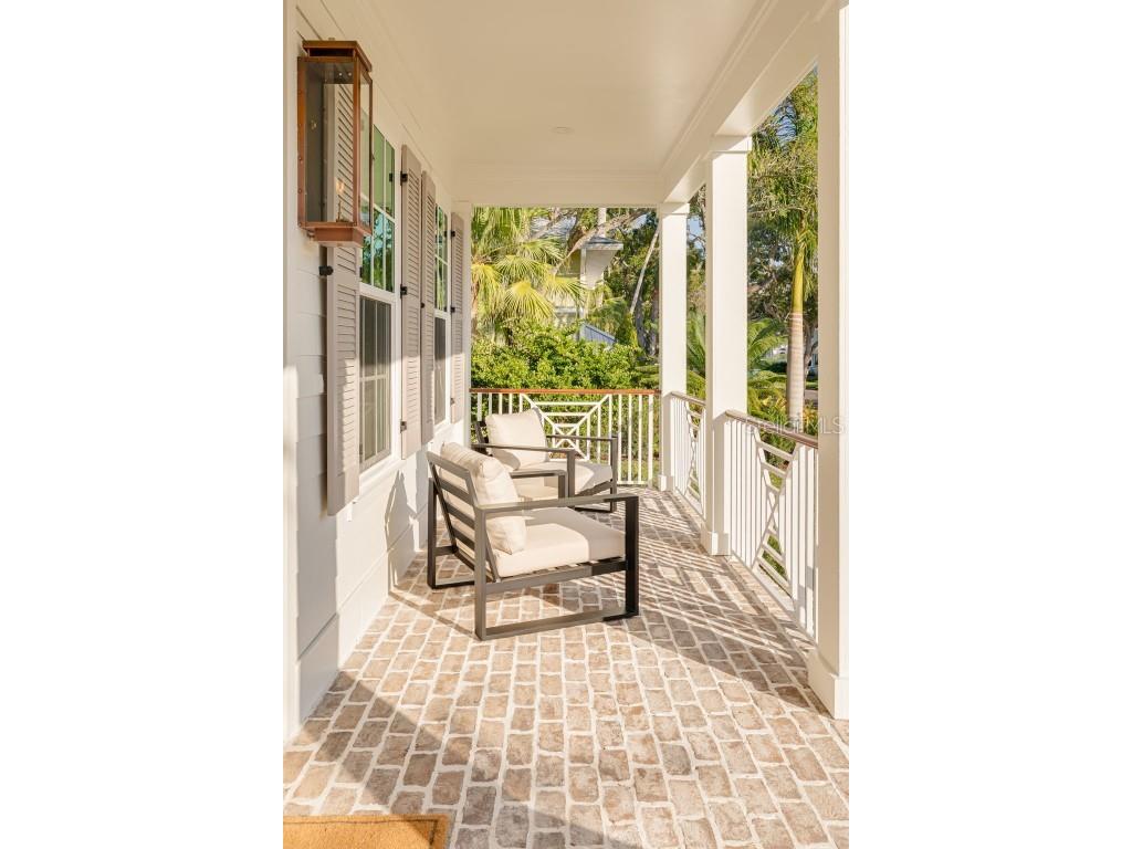 705 17th Avenue NE Saint Petersburg FL 33704 TB8421082 image7