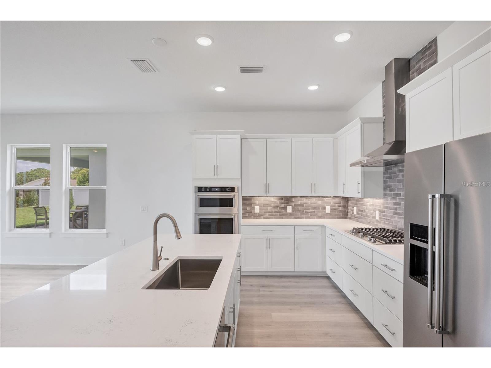 705 Anegada Lane Sarasota FL 34234 A4681357 image13