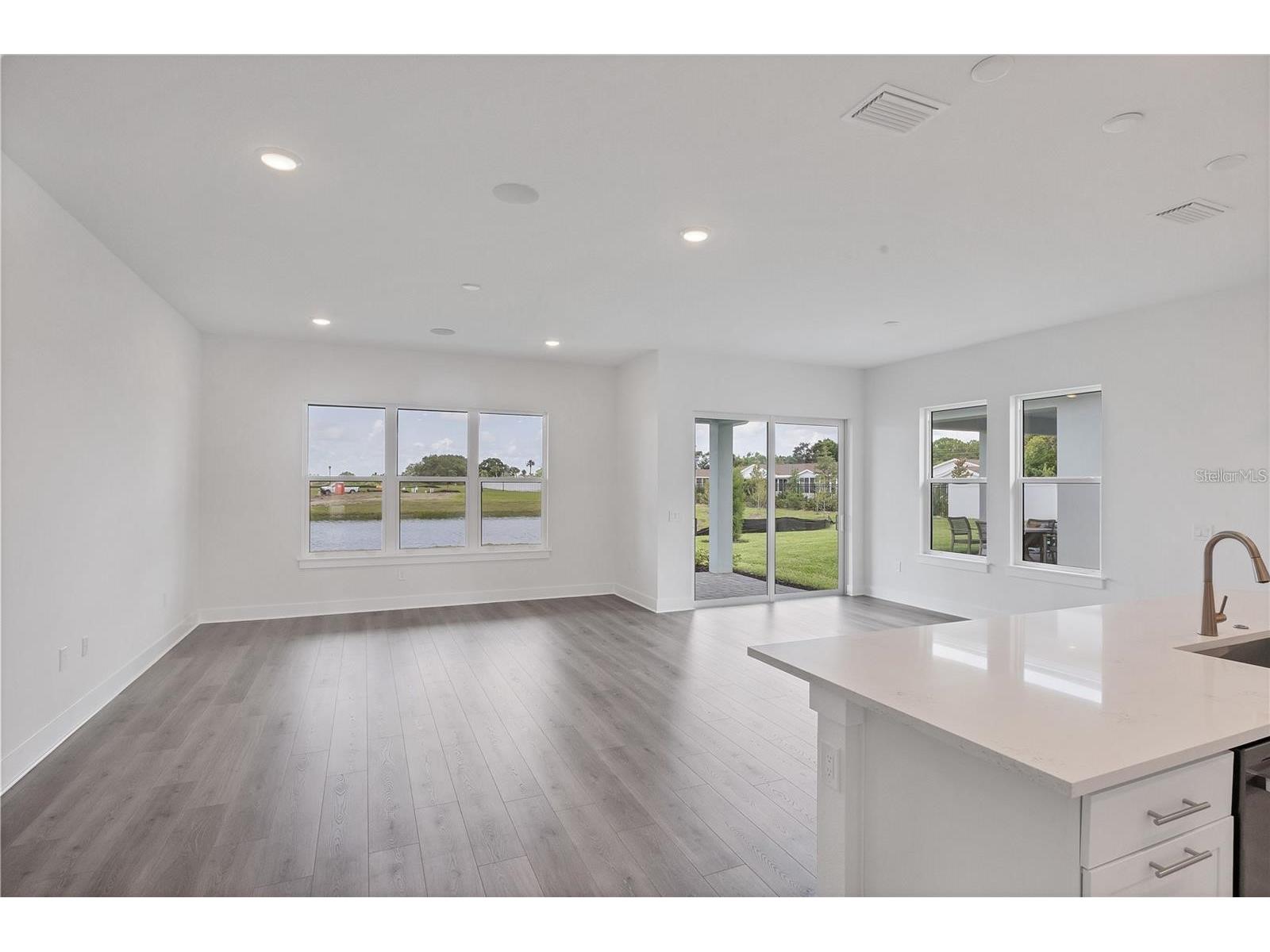 705 Anegada Lane Sarasota FL 34234 A4681357 image5