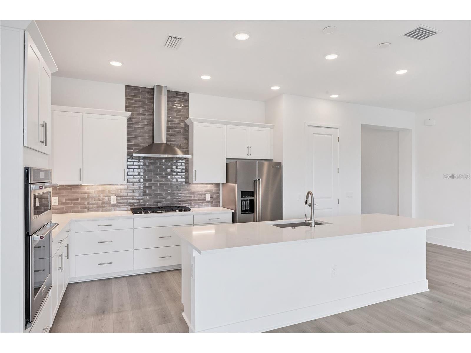 705 Anegada Lane Sarasota FL 34234 A4681357 image9