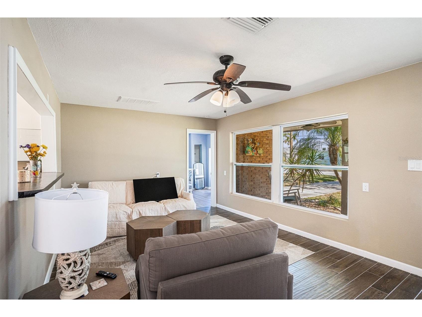 705 Bayshore Drive Tarpon Springs FL 34689 TB8456024 image9