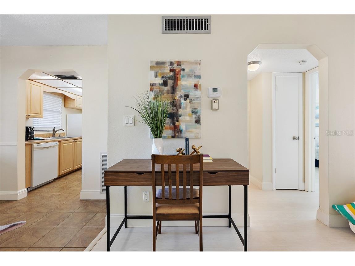 705 Cordova Green Seminole FL 33777 TB8435437 image14