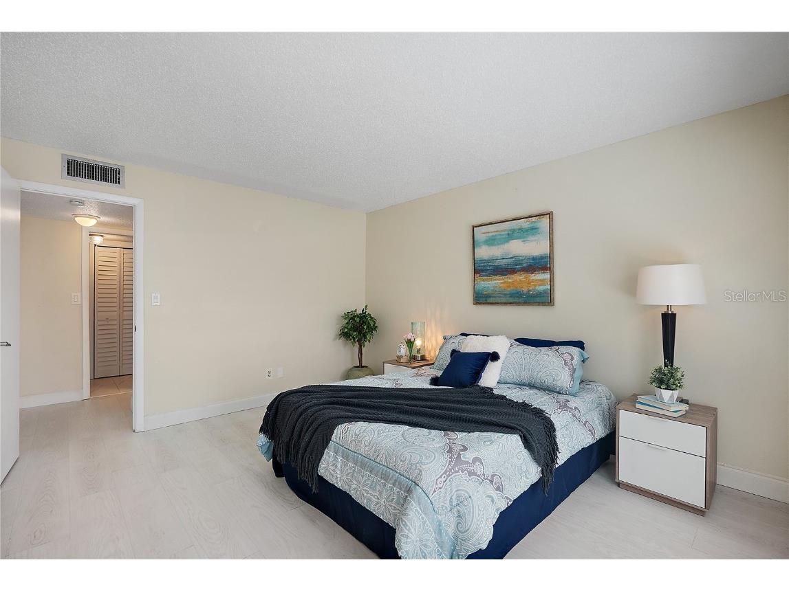 705 Cordova Green Seminole FL 33777 TB8435437 image18