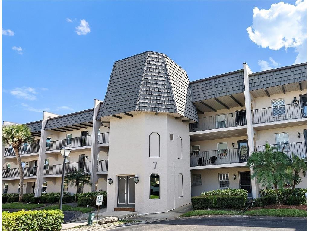 705 Cordova Green Seminole FL 33777 TB8435437 image2