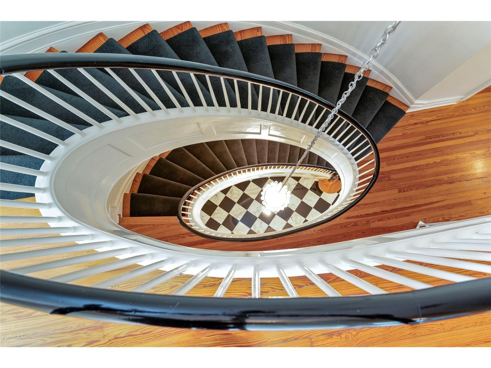 705 Delaney Avenue Orlando FL 32801 O6382619 image17