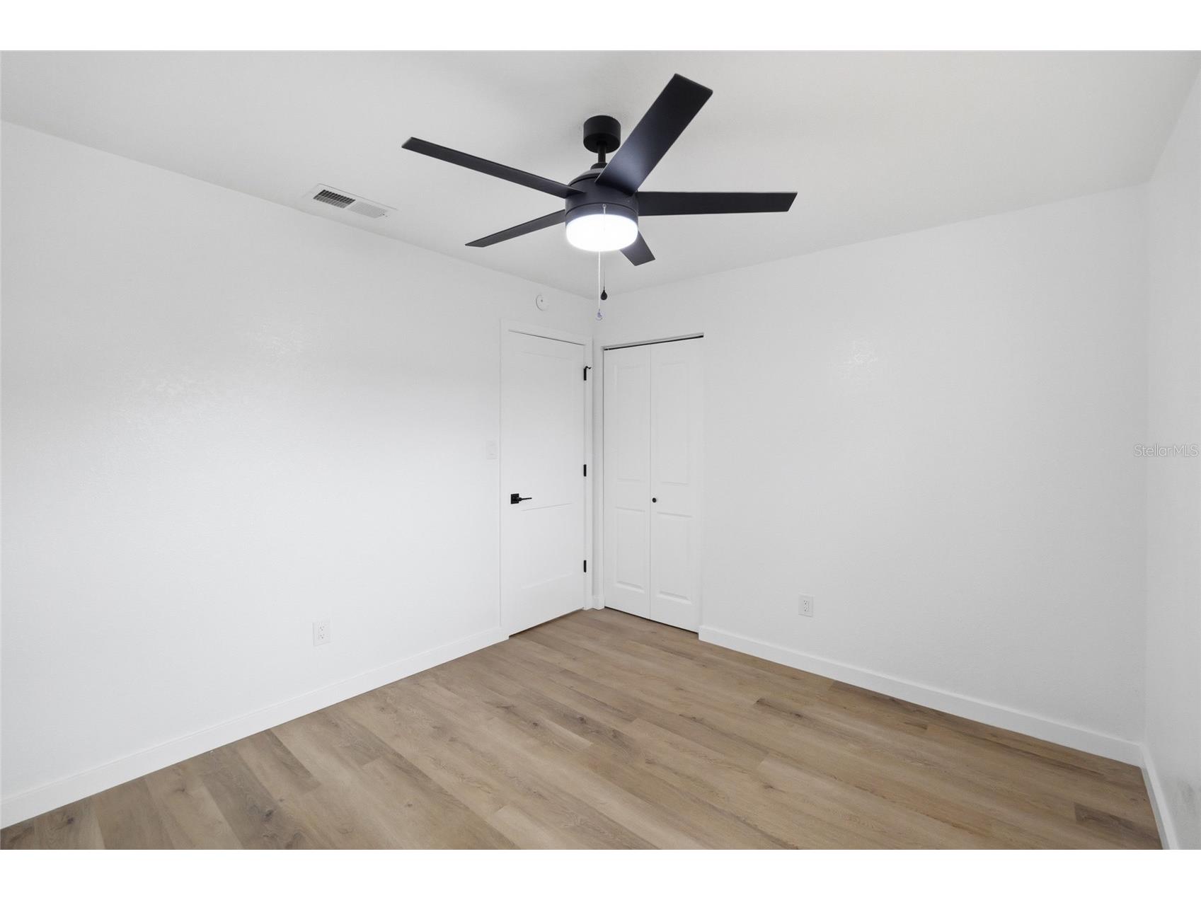 705 E 126th Avenue Tampa FL 33612 TB8513550 image17