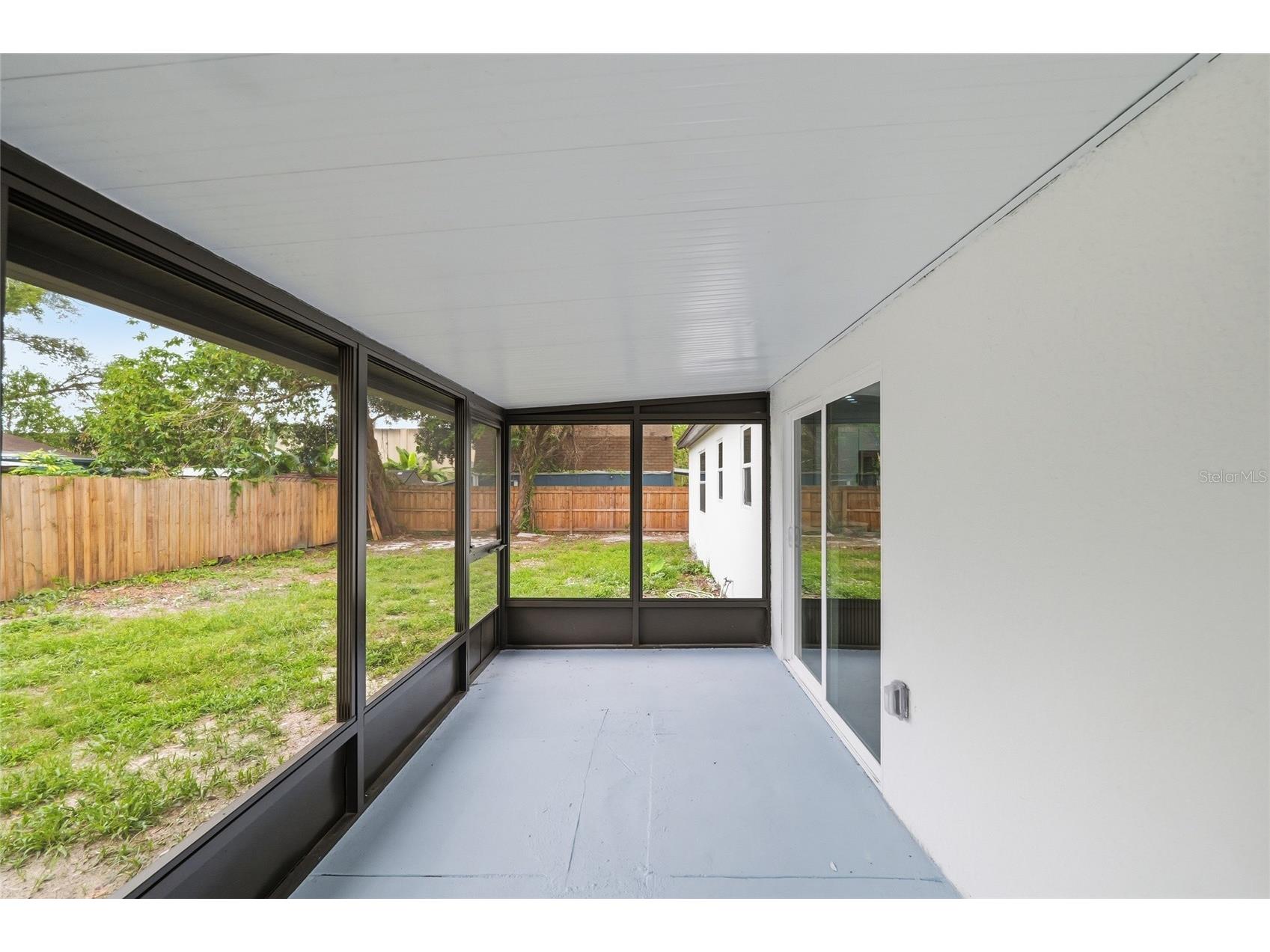 705 E 126th Avenue Tampa FL 33612 TB8513550 image26