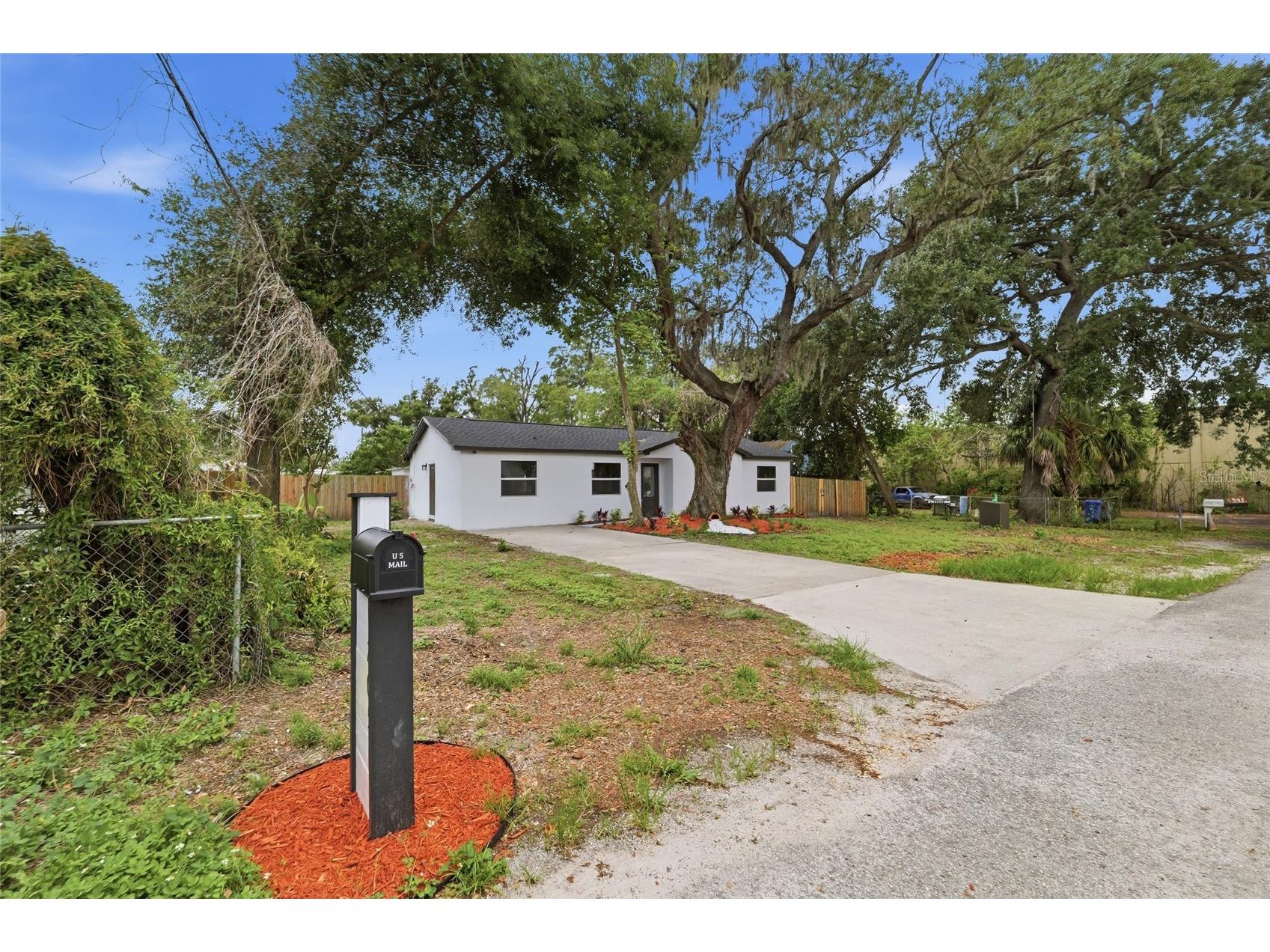 705 E 126th Avenue Tampa FL 33612 TB8513550 image3