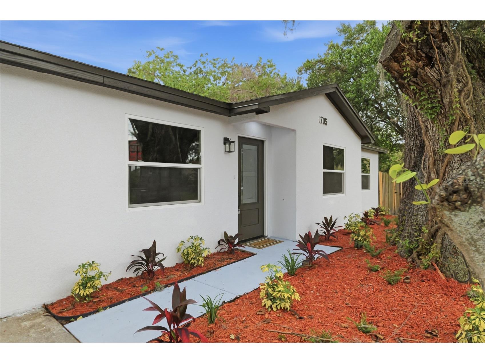 705 E 126th Avenue Tampa FL 33612 TB8513550 image5