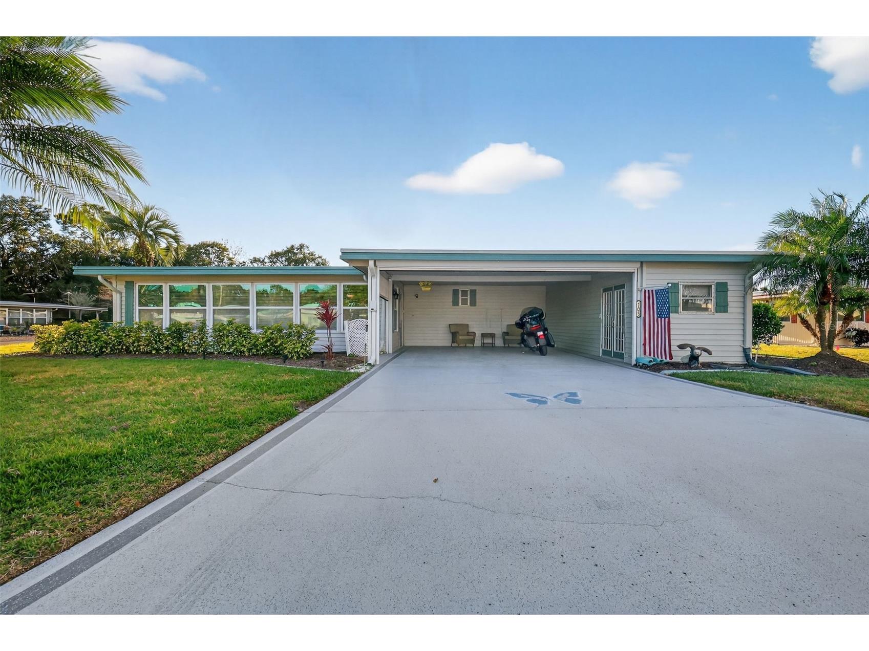 705 Falcon Drive Tavares FL 32778 G5107076 image1