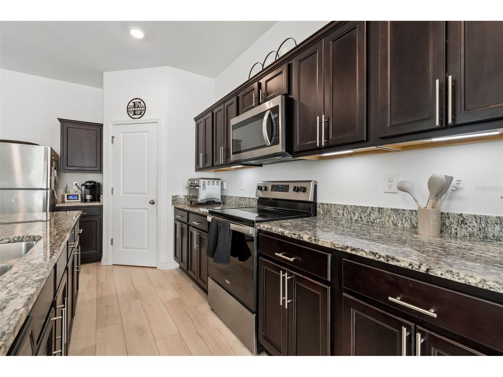 705 Garden Oaks Square Seffner FL 33584 TB8501872 image14