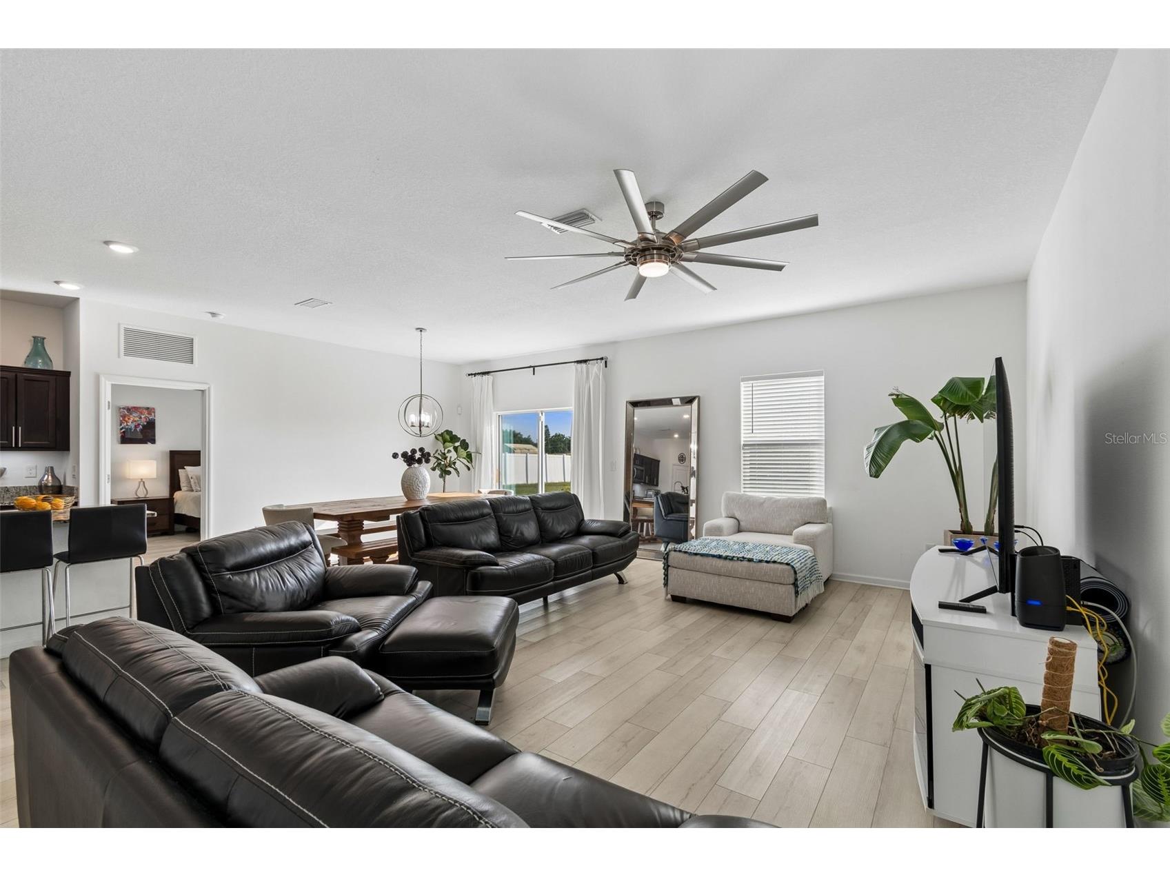 705 Garden Oaks Square Seffner FL 33584 TB8501872 image26