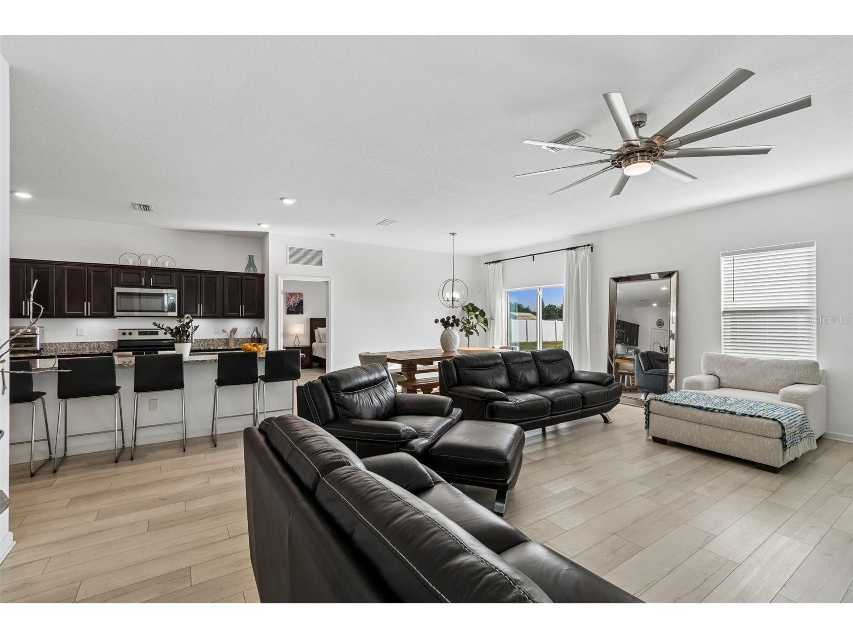 705 Garden Oaks Square Seffner FL 33584 TB8501872 image27