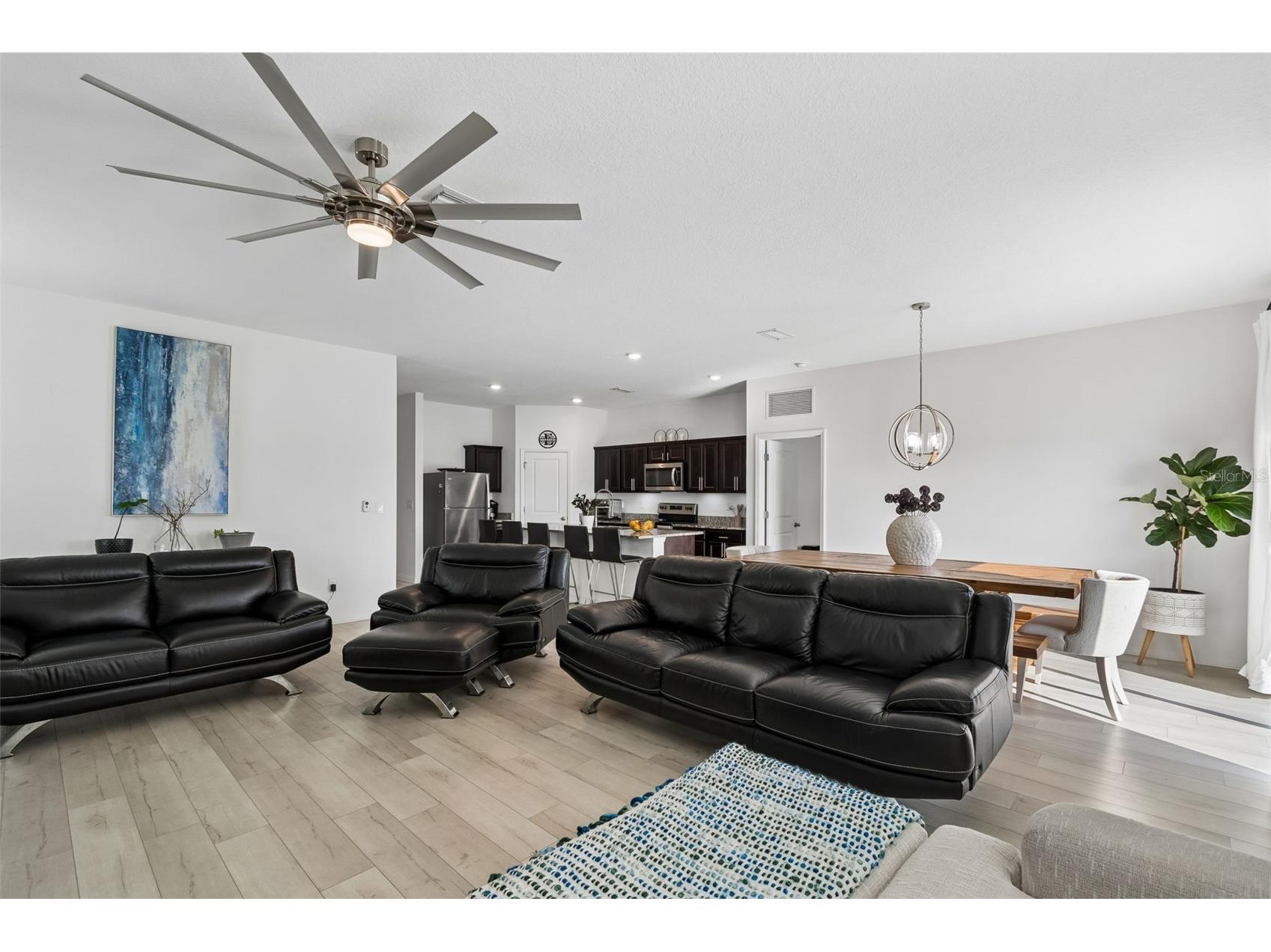 705 Garden Oaks Square Seffner FL 33584 TB8501872 image30