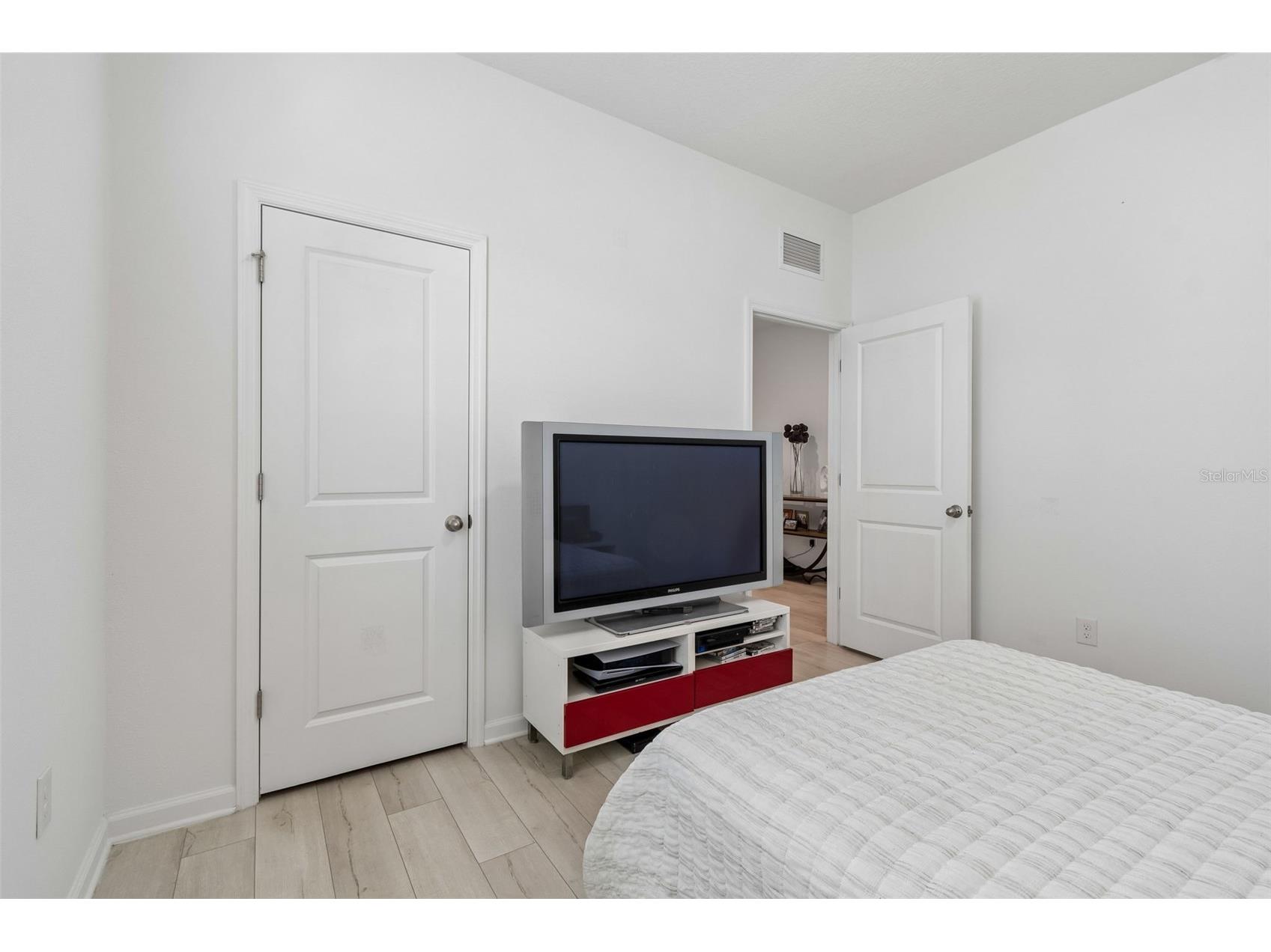 705 Garden Oaks Square Seffner FL 33584 TB8501872 image46