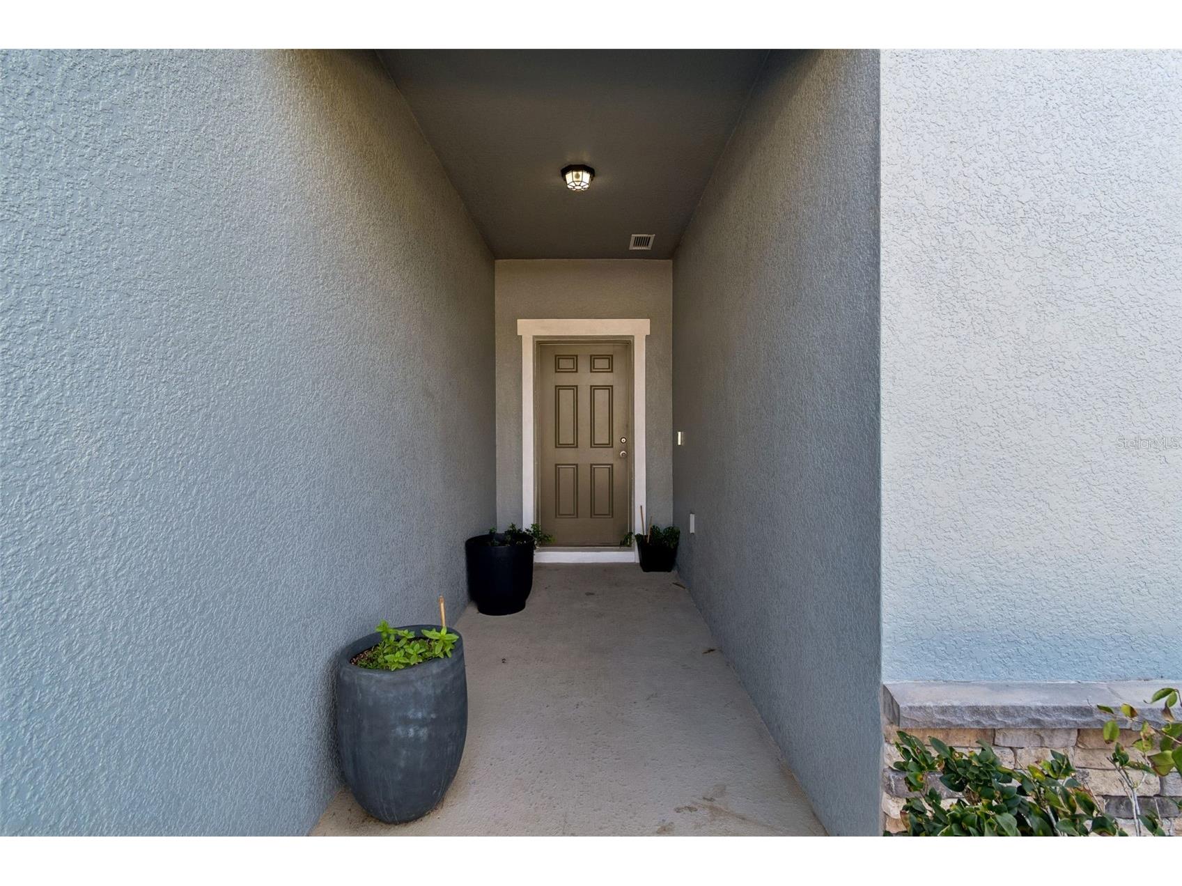 705 Garden Oaks Square Seffner FL 33584 TB8501872 image6