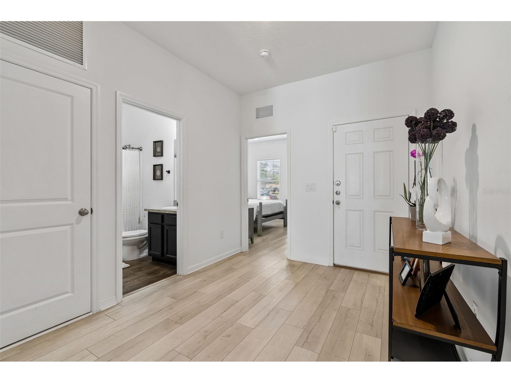 705 Garden Oaks Square Seffner FL 33584 TB8501872 image8