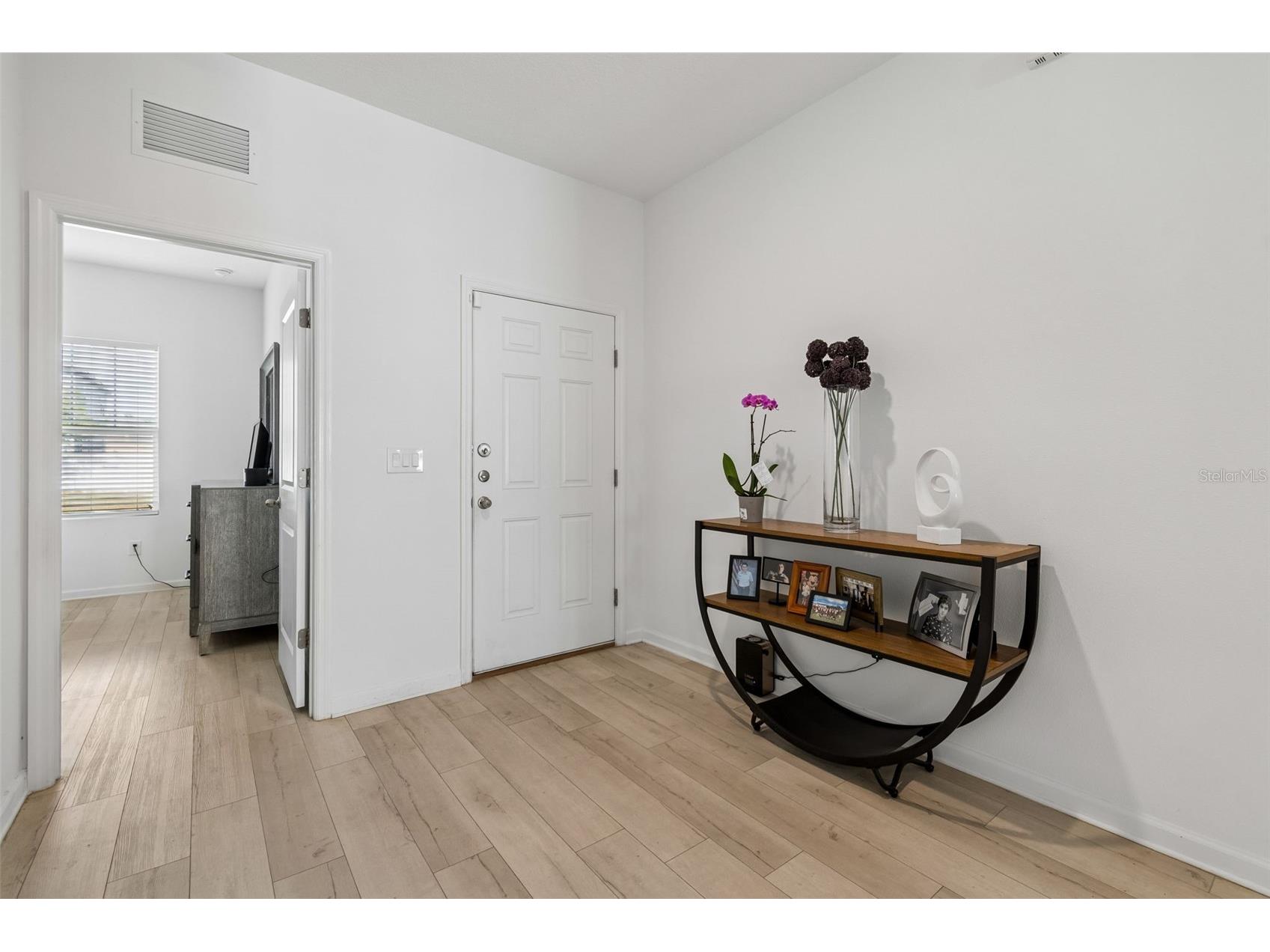 705 Garden Oaks Square Seffner FL 33584 TB8501872 image9