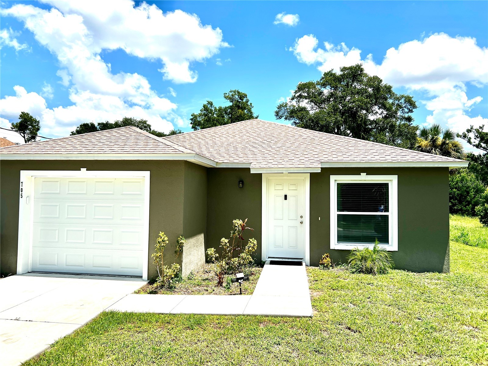 705 Gilmore Avenue Lakeland FL 33801 TB8486058 image1