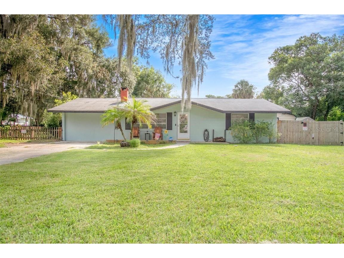 705 Gracie Court Deland FL 32720 V4934467 image1