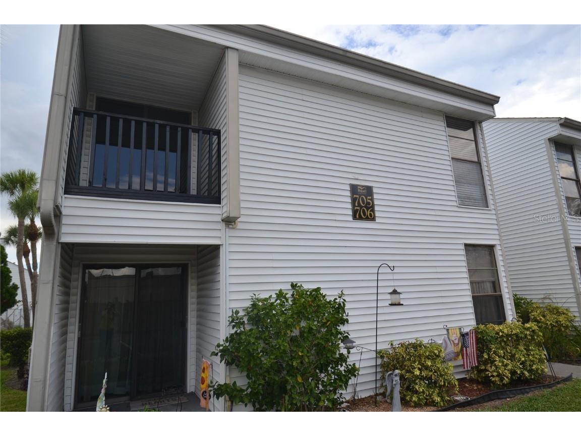 705 Haven Place Tarpon Springs FL 34689 U8210781 image1