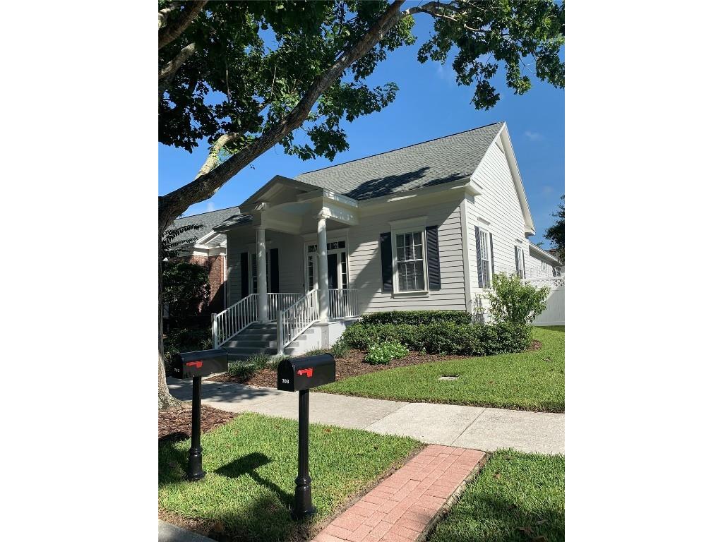 705 Honeysuckle Avenue Kissimmee FL 34747 O6186427 image1