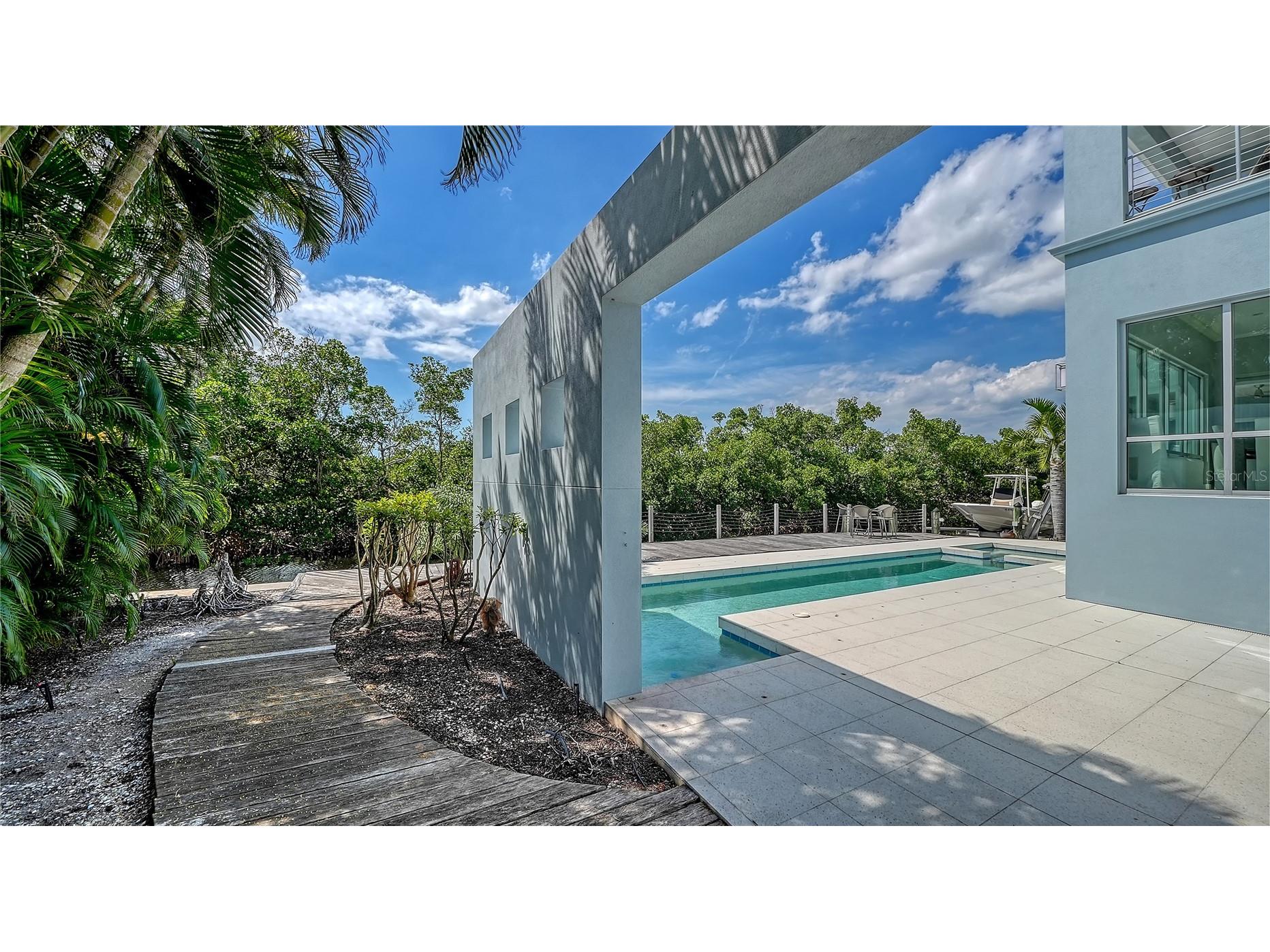 705 Jungle Queen Way Longboat Key FL 34228 A4696488 image18