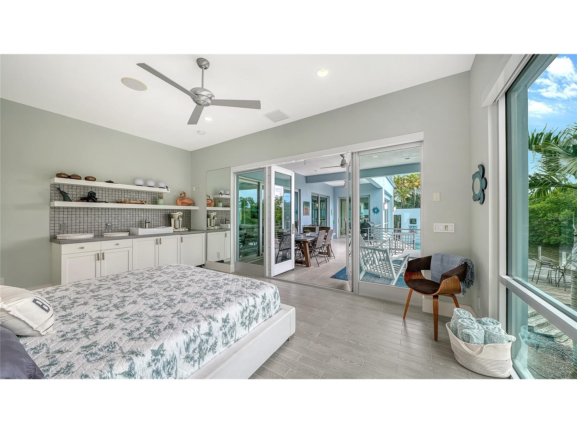 705 Jungle Queen Way Longboat Key FL 34228 A4696488 image46