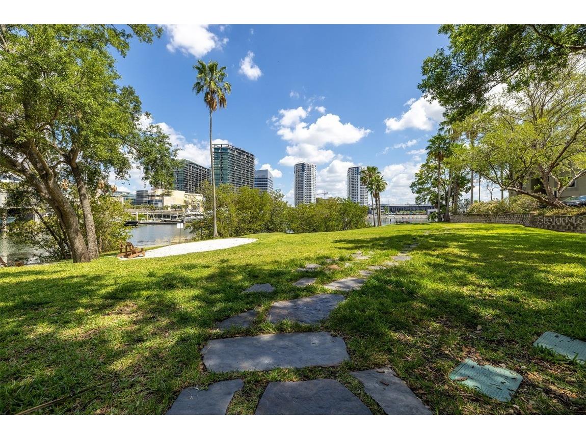 705 Mainsail Drive #705 Tampa FL 33602 TB8405496 image29