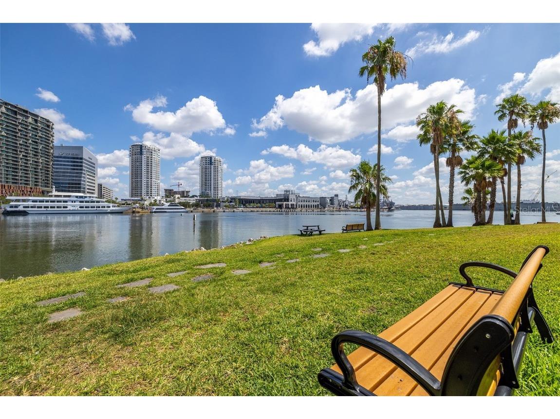 705 Mainsail Drive #705 Tampa FL 33602 TB8405496 image35