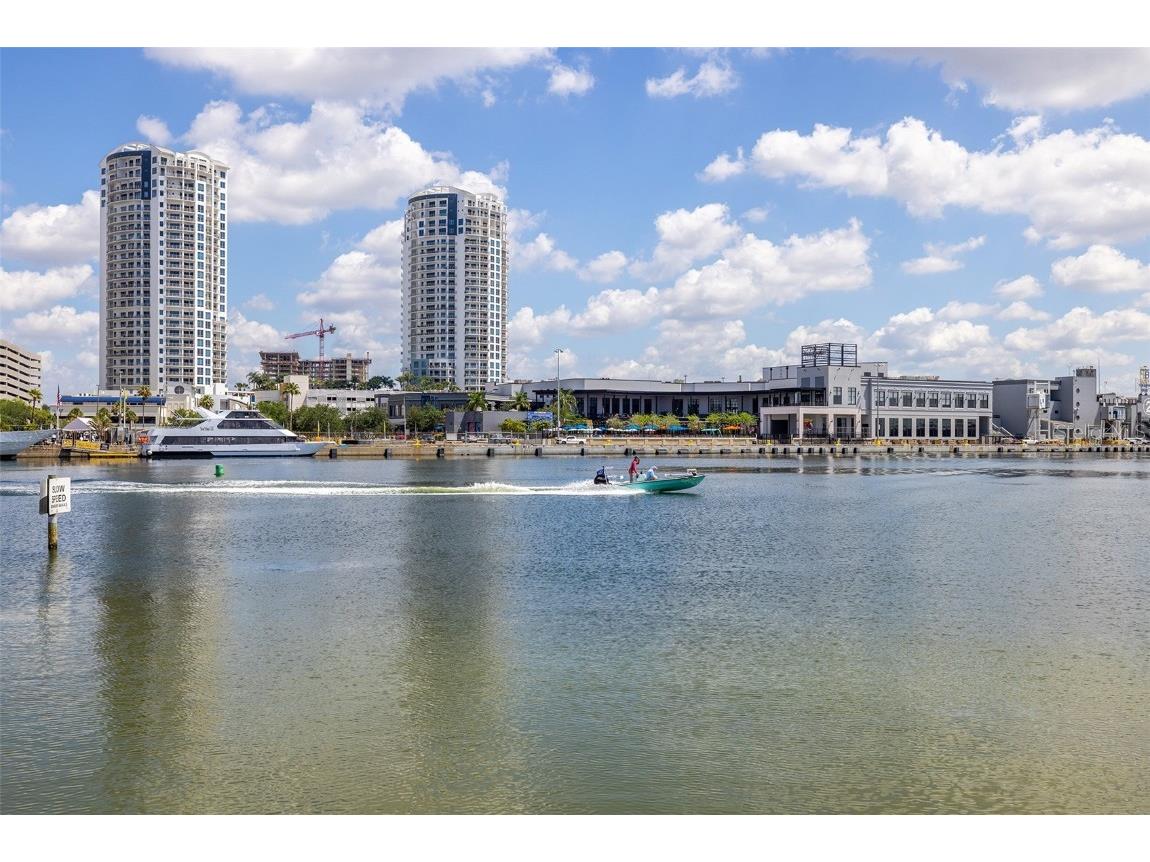 705 Mainsail Drive #705 Tampa FL 33602 TB8405496 image37