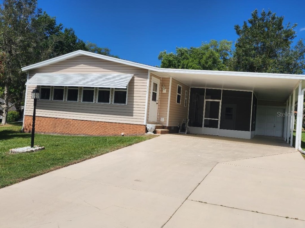 705 Marigold Drive Lady Lake FL 32159 V4929371 image1