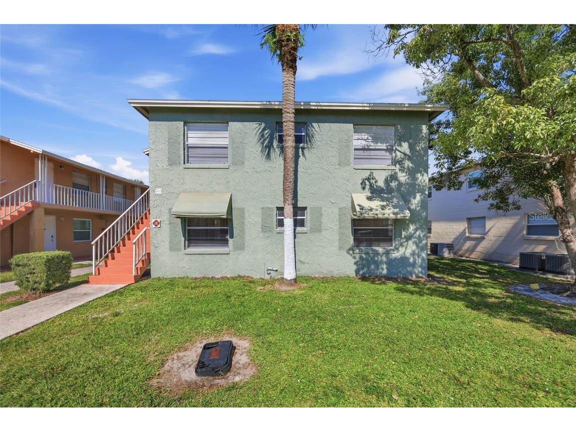 705 Michigan Court #1-4 Saint Cloud FL 34769 O6361320 image1