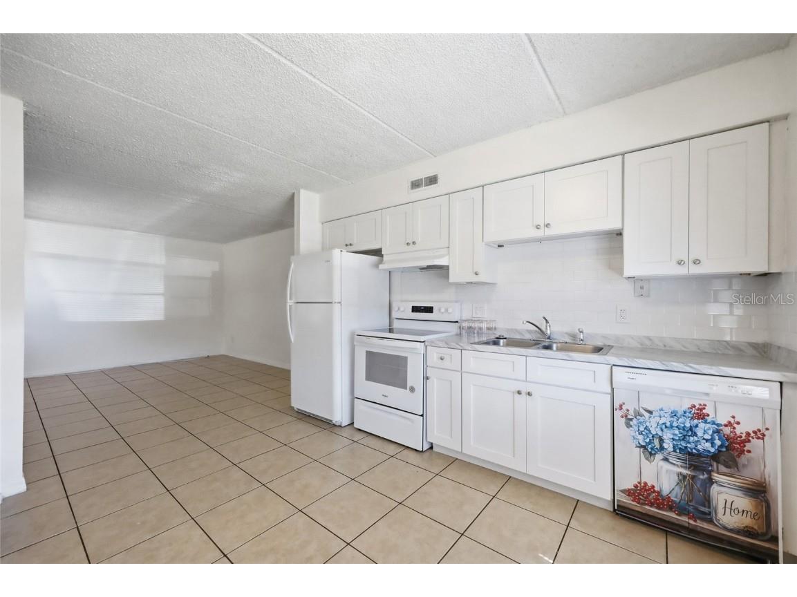 705 Michigan Court #1-4 Saint Cloud FL 34769 O6361320 image14