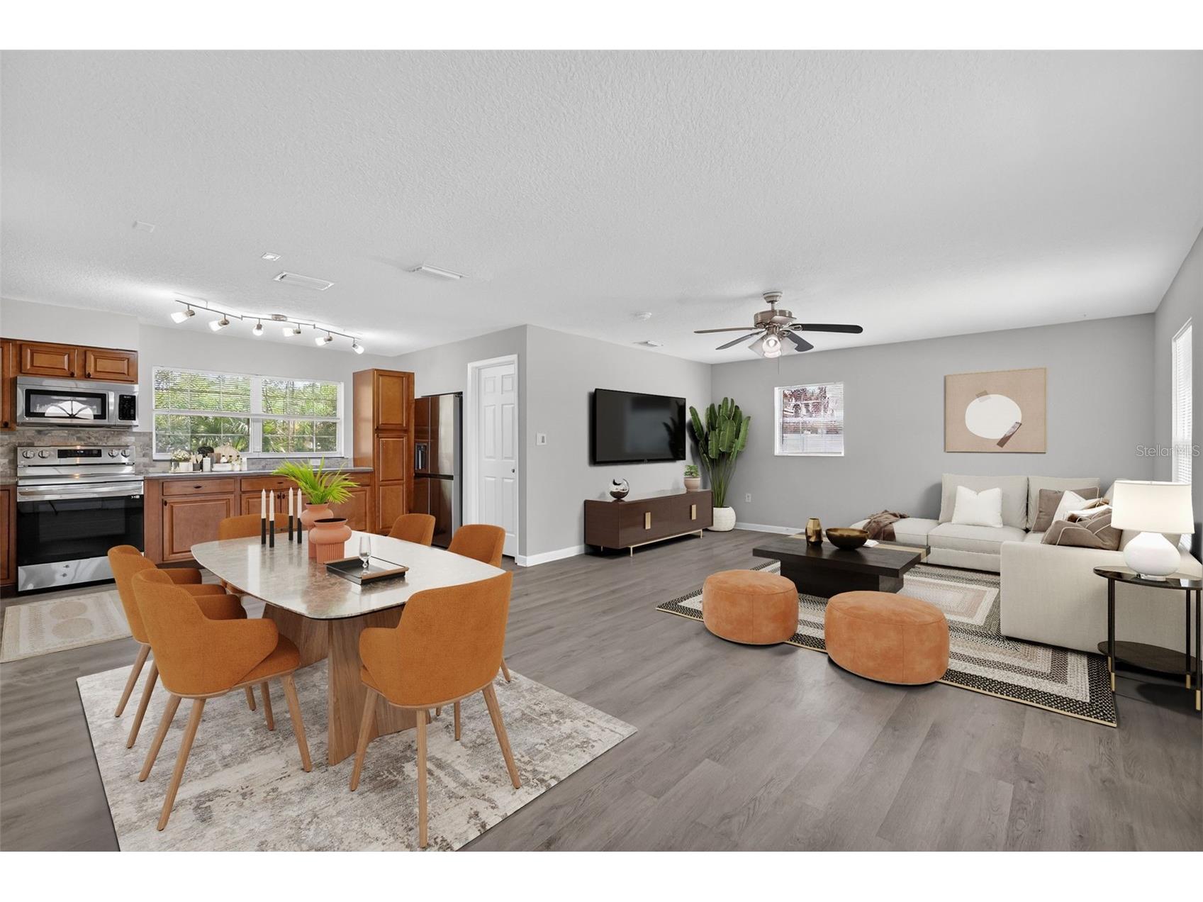 705 Mike Avenue Fruitland Park FL 34731 G5101834 image2