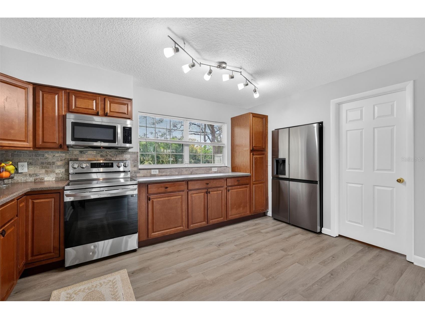 705 Mike Avenue Fruitland Park FL 34731 G5101834 image8