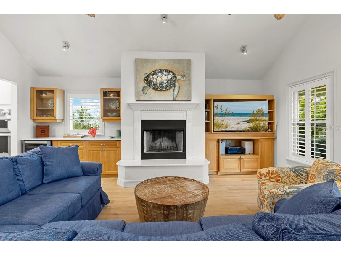 705 N Shore Drive Anna Maria FL 34216 A4673613 image11