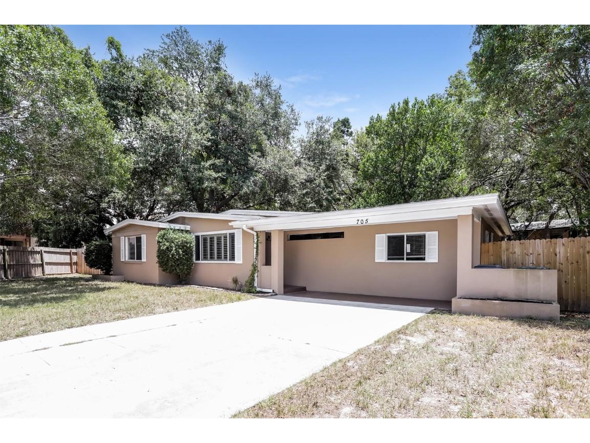705 Palm Circle Largo FL 33770 O6232144 image1