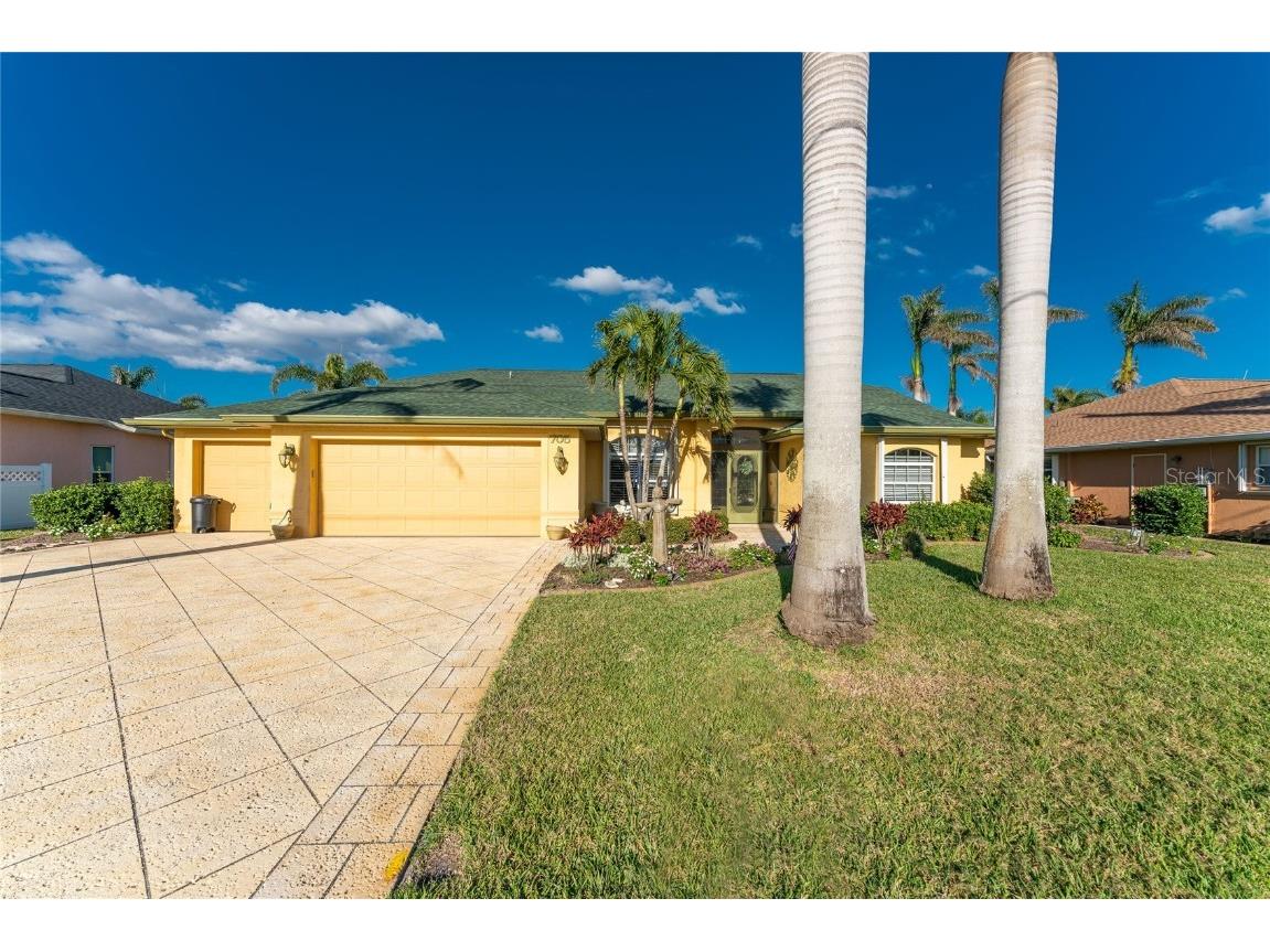 705 Rotonda Circle Rotonda West FL 33947 D6128910 image1