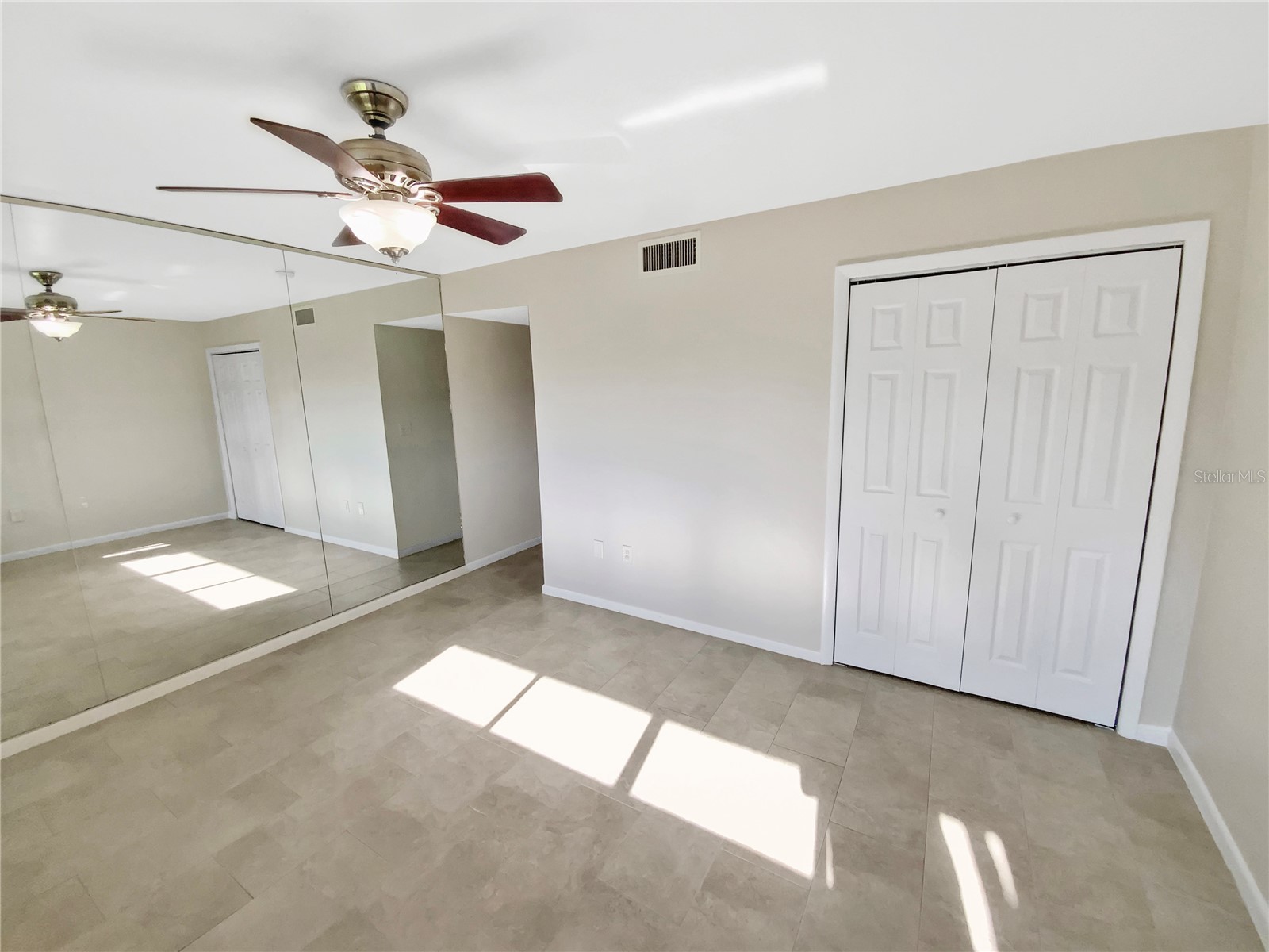 705 S Village Drive N #205 Saint Petersburg FL 33716 O6380803 image8