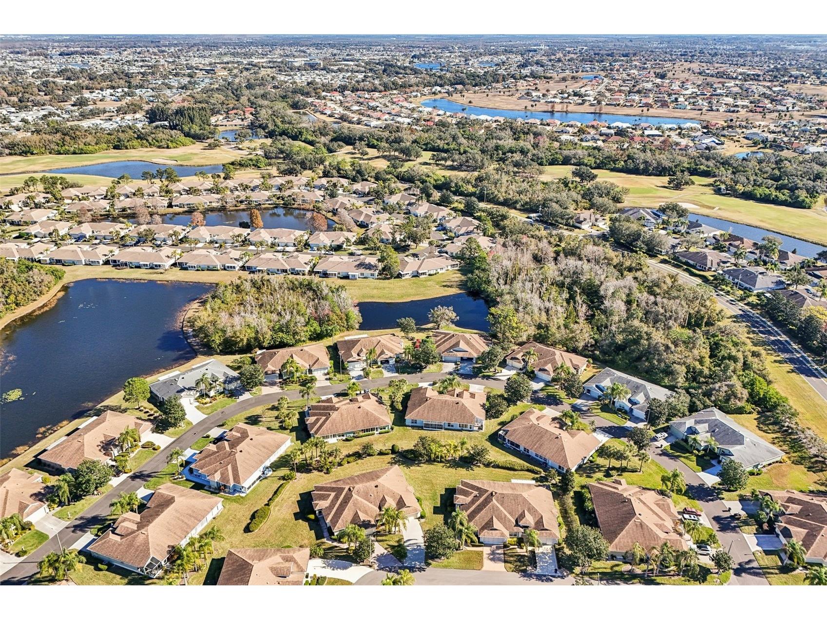 705 Tilbury Court Sun City Center FL 33573 TB8468995 image34