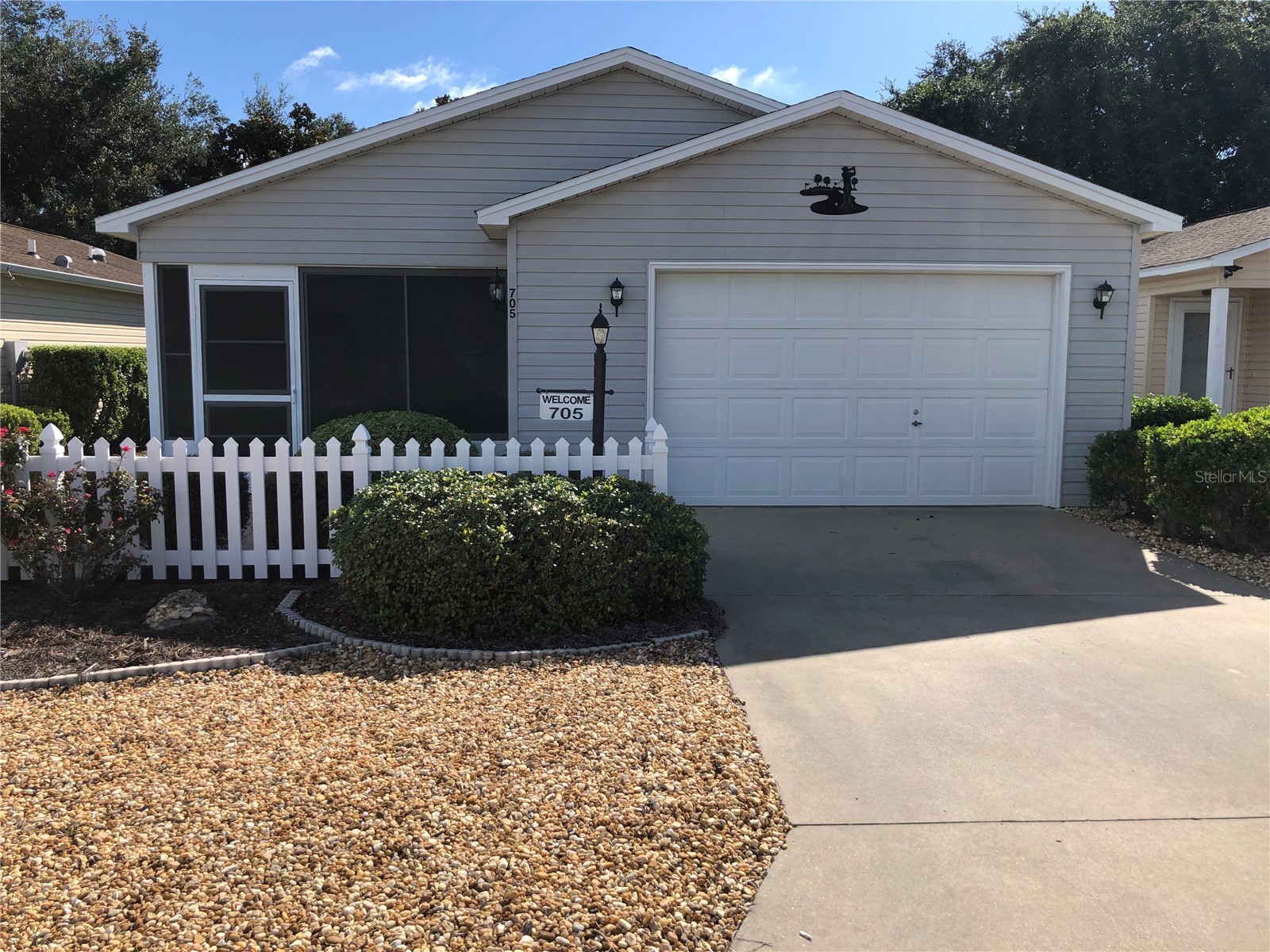 705 Villita Lane Lady Lake FL 32159 G5112826 image1