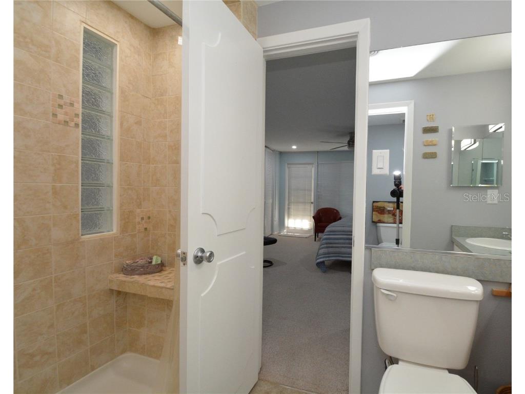 705 W Venice Avenue #705B Venice FL 34285 A4651455 image12